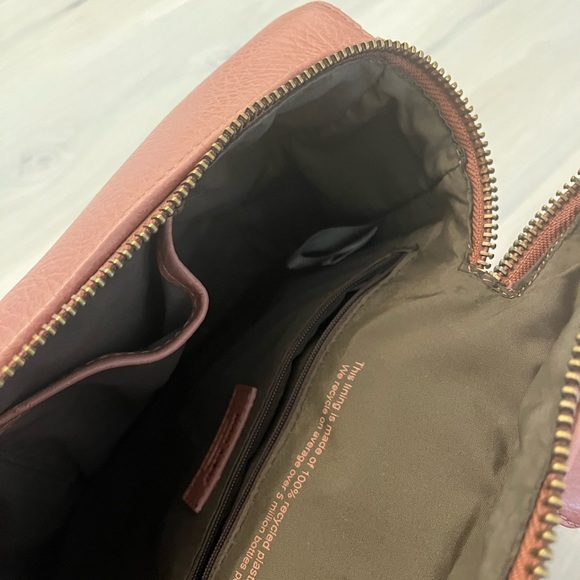 Matt & Nat clay rose cross body Bag - Picture 3 of 6